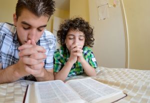 Parent Child Praying