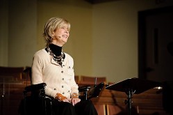 12_JONI_SPEAKING_0001